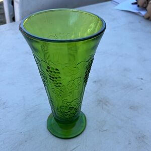vintage Emerald Indiana Glass Colony Harvest grape green glass vase